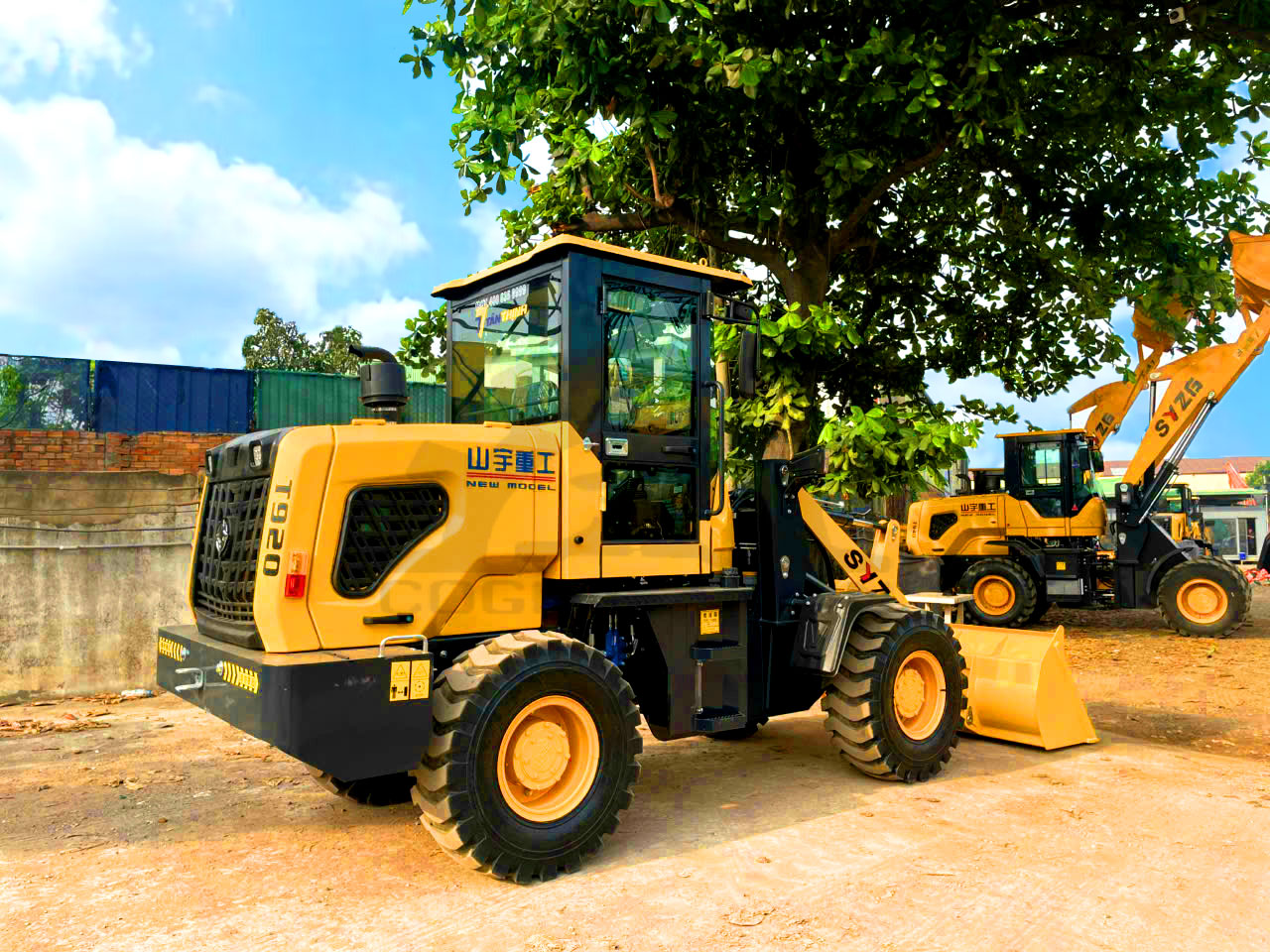 Máy xúc SYZG T920 gầu 0.7 khối