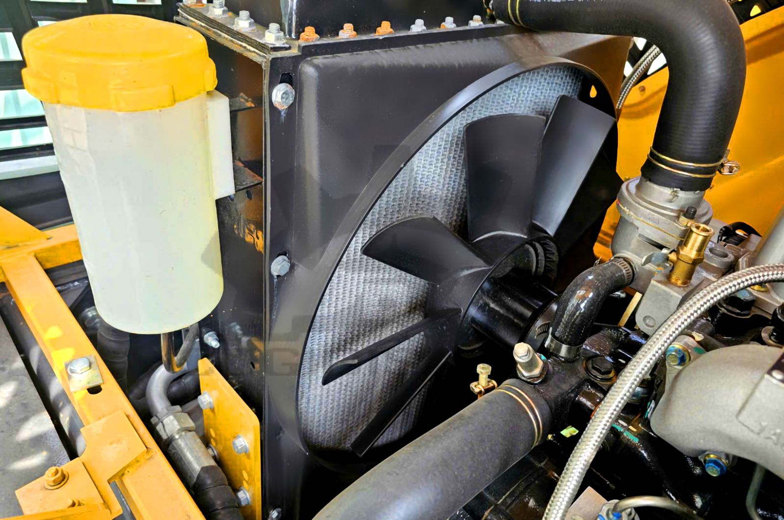 Máy Xúc Lật SYZG T940 Gầu 1.2 Khối - Chiều Cao Xả Tải 4.5m