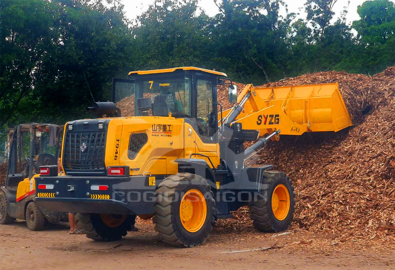 Máy Xúc Lật SYZG T946: Gầu 1.6 m³