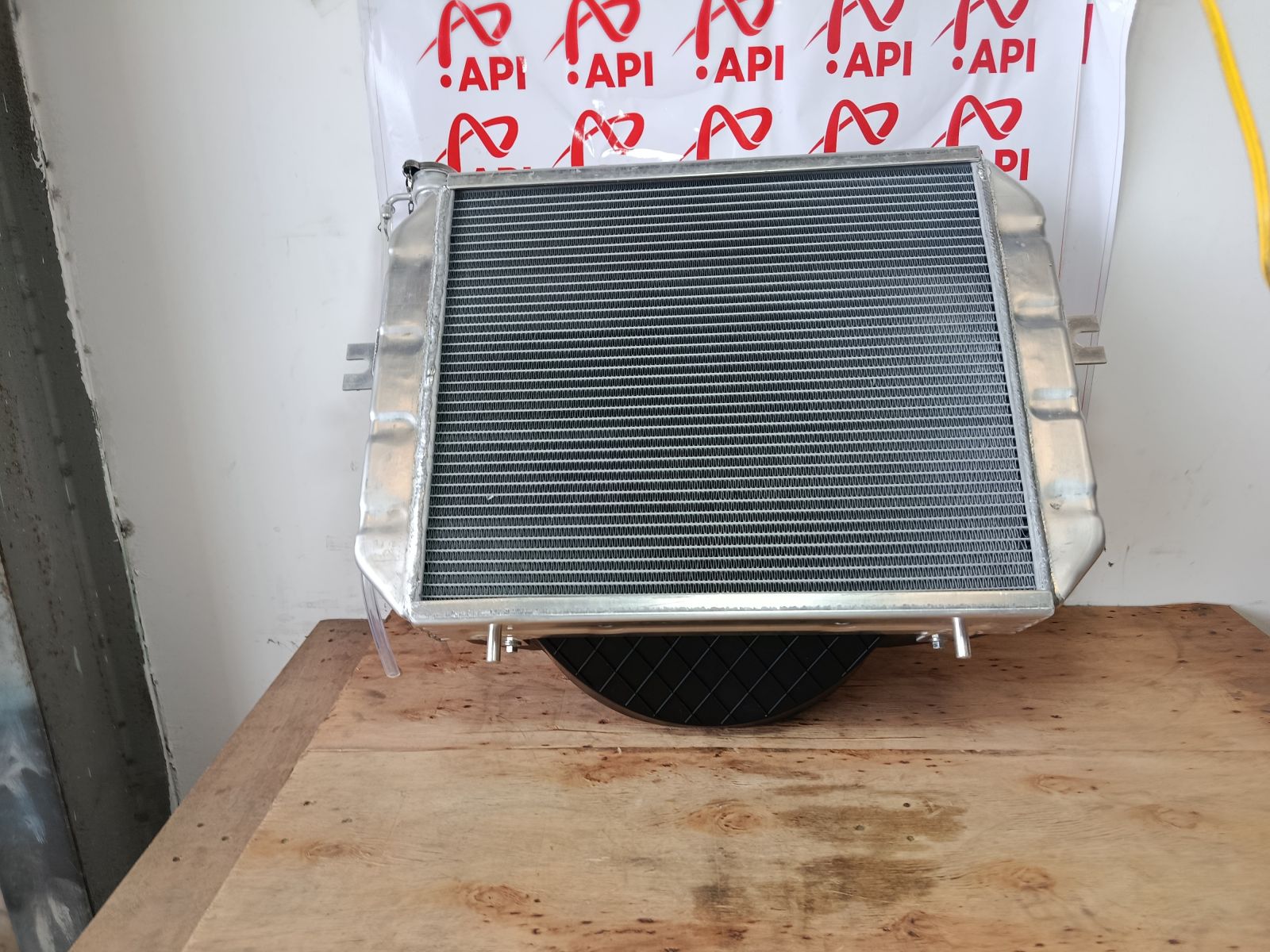 Lắp đặt két nước làm mát cho xe nâng