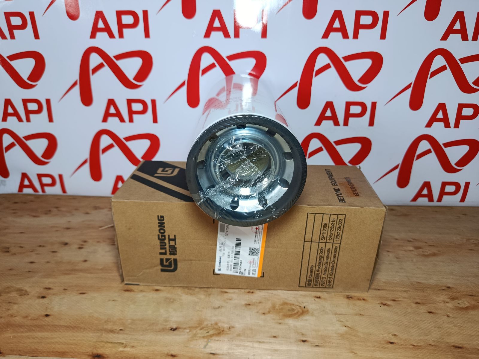 Kiểm tra áp suất dầu sau khi lắp lọc nhớt Cummins 53C0053.