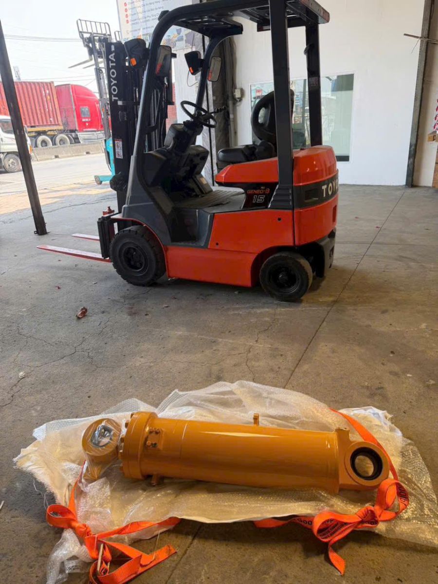 Ty Cuốn Lật Gầu Xe Xúc Lonking, LiuGong Chính Hãng