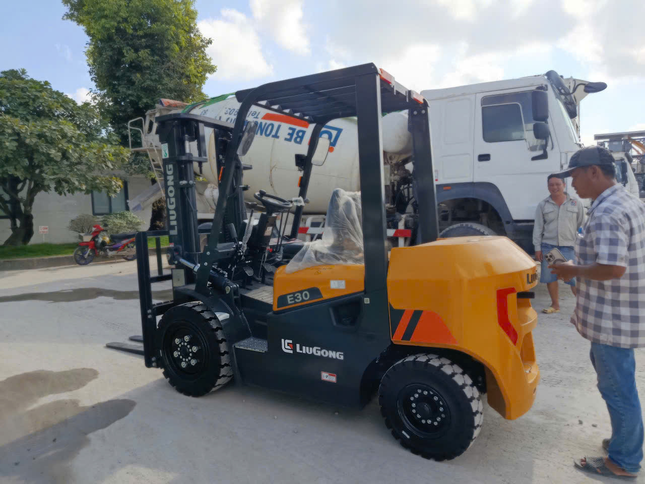 xe nâng dầu liugong 3 tấn