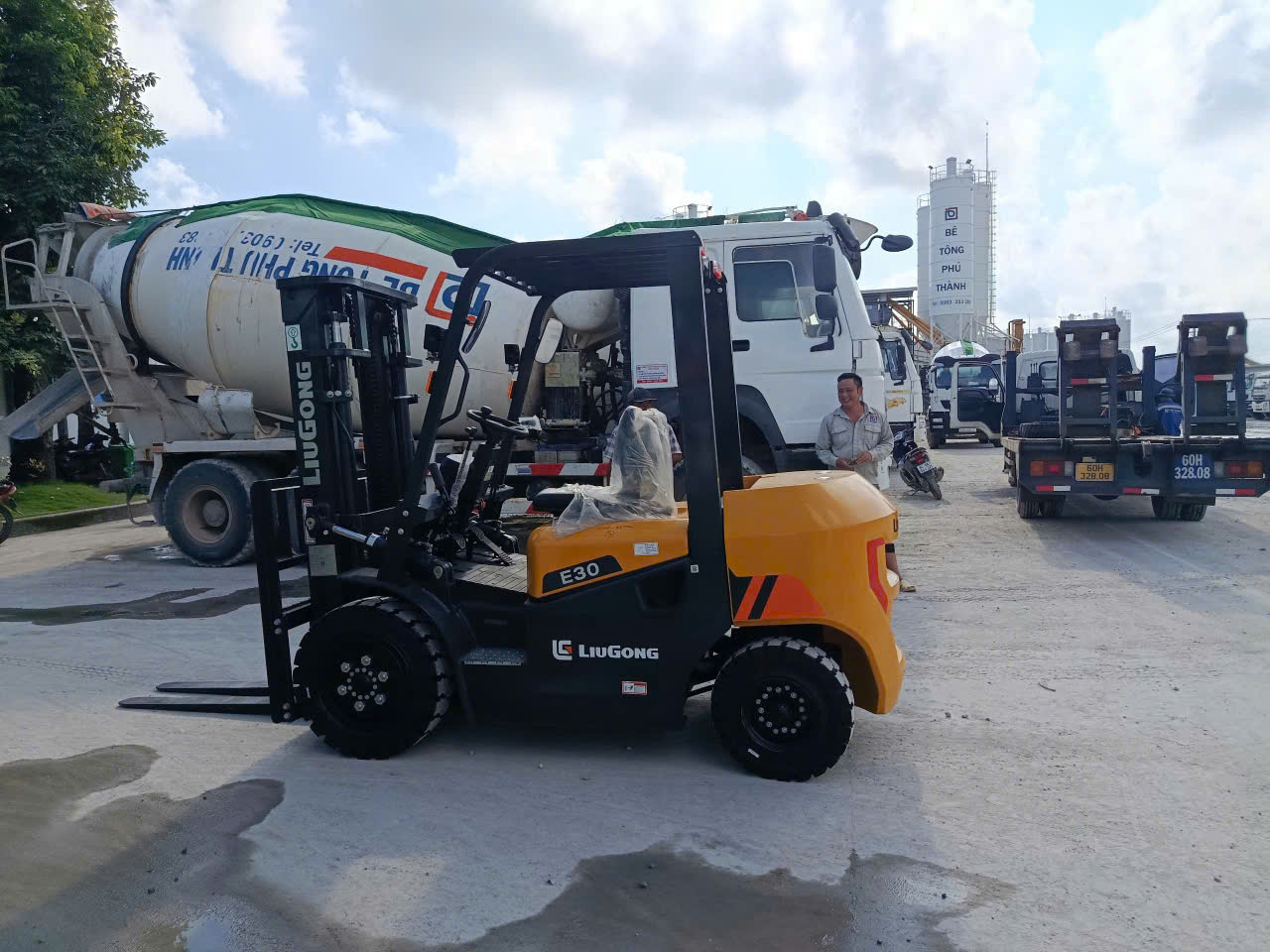 xe nâng dầu liugong 3 tấn