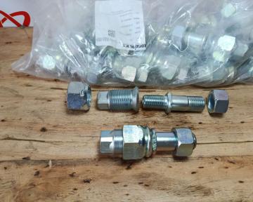 Tắc Kê Bánh Xe Nâng – Phụ Tùng Quan Trọng Đảm Bảo An Toàn & Ổn Định